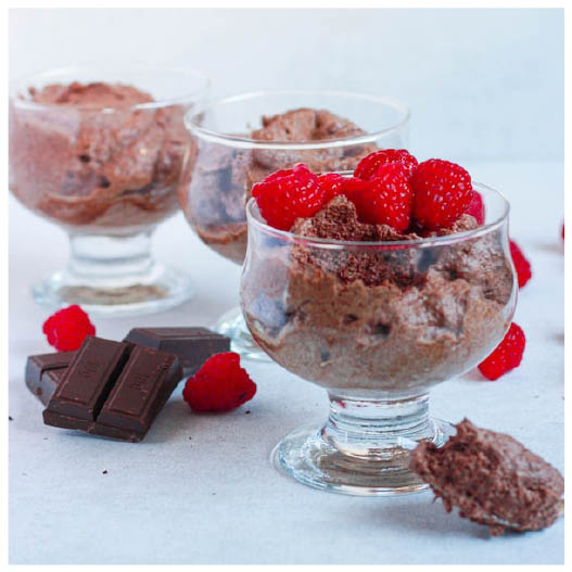 Photo of chocolate mousse in a glass bowl